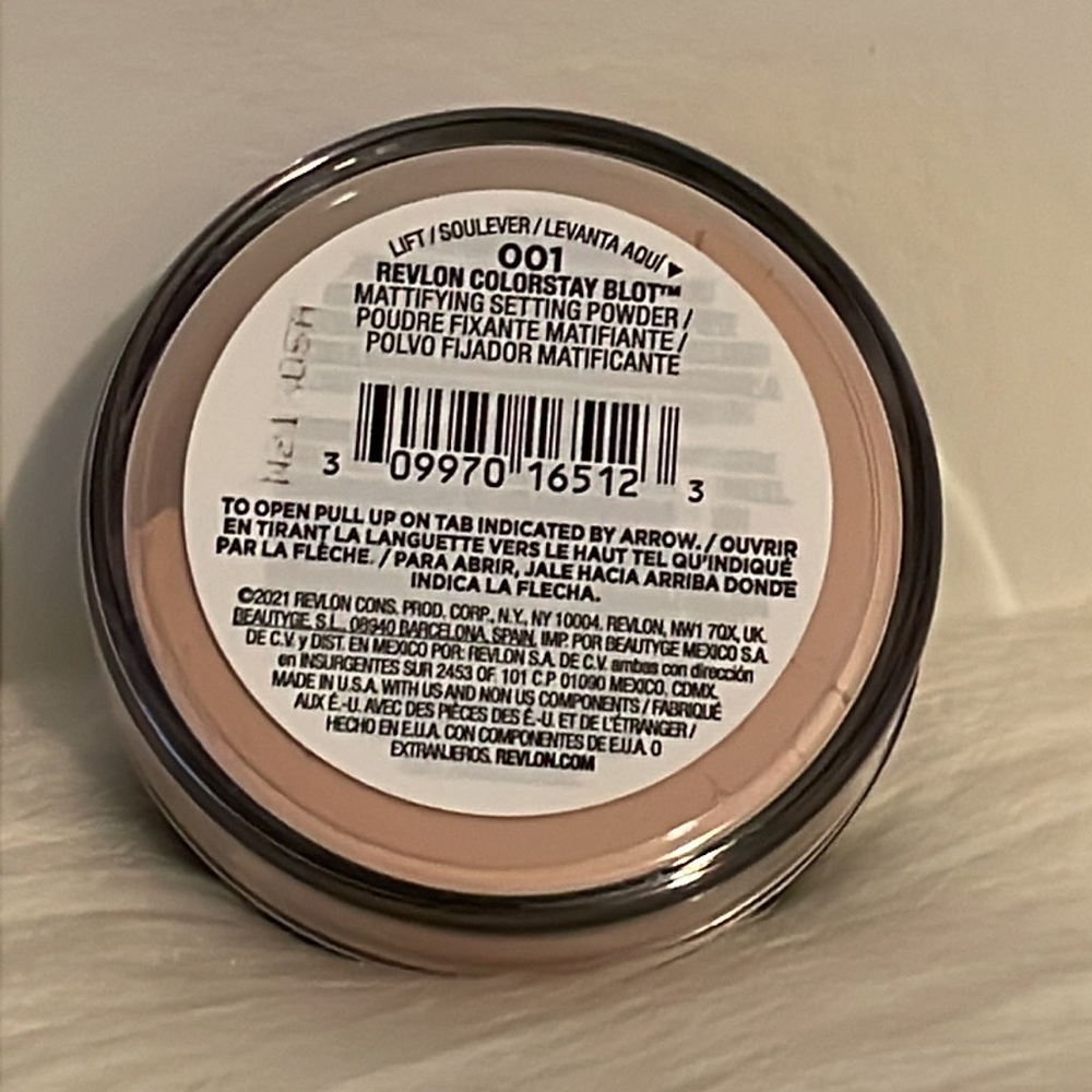 Revlon Setting Powder - Picture 3 of 3